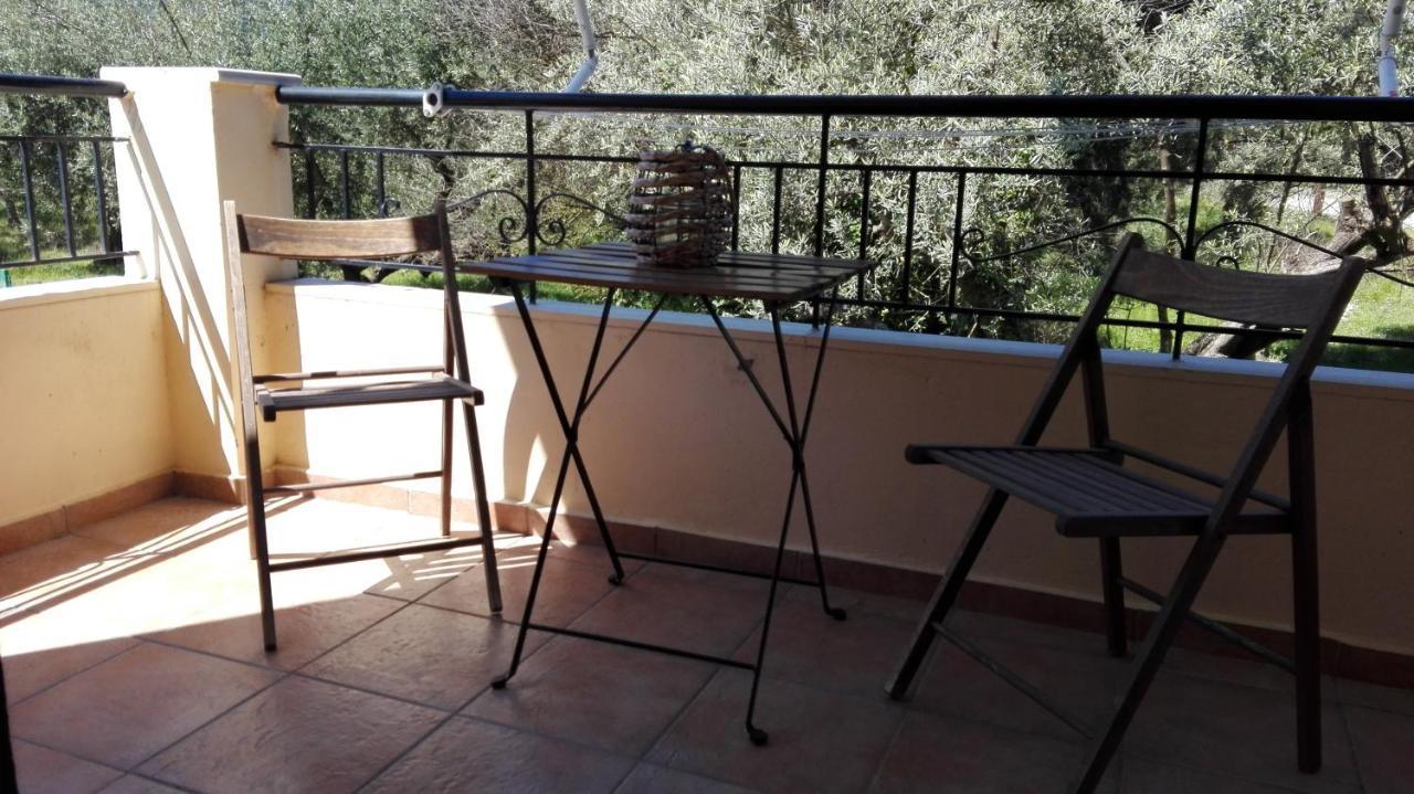 Appartement Olivo Nydri Extérieur photo